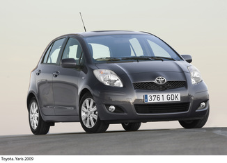 Toyota Yaris estático