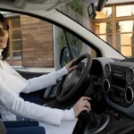 Plazas de aparcamiento para mujeres y hombres mama al volante 150x150 Plazas de aparcamiento para mujeres y hombres