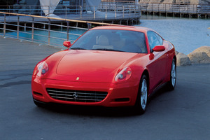 Ferrari 612 Scaglietti F1 rojo estático