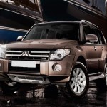 Mitsubishi Montero estático