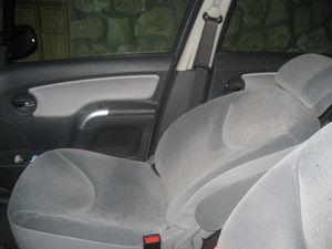 Dormir en el coche con cierta comodidad