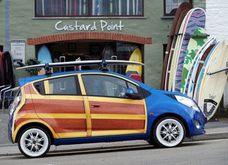 Chevrolet surfea con el Spark Woody Wagon