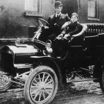 henry-ford-in-model-t henry ford in model t 150x150 Henry Ford, donde comienza la historia