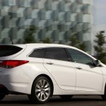 Hyundai i40 CW 2 Hyundai i40 CW 2 150x150 Hyundai i40 CW: ¿quién habló de complejos?