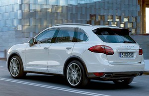 Porsche Cayenne Hybrid 18