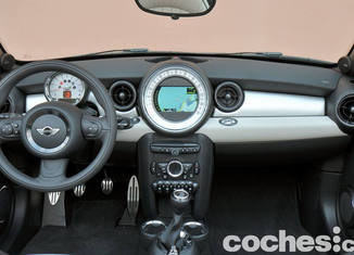 prueba mini roadster_8 prueba mini roadster 8 300x175 A prueba: Mini Roadster, a este cabrio le va la marcha
