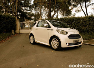 prueba aston martin cygnet 34 300x199 A prueba: Aston Martin Cygnet: lujo comprimido