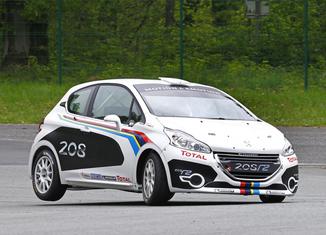 Peugeot 208 R2, raza de competidor