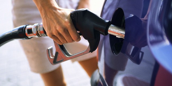 gasolina 650x325 Las 20 multas que pueden ponerte... sin estar conduciendo