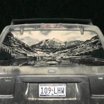 Scott Wade, arte en los coches sucios Scott Wade montañas 150x150 Scott Wade, arte en los coches sucios