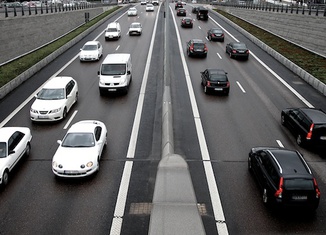 coches_blancos_negros
