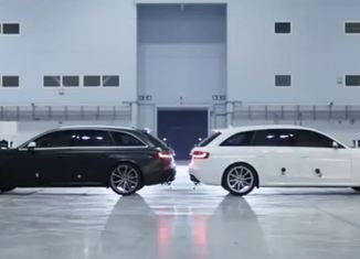Audi RS4 Avant paintball