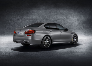 BMW M5 30 Jahre 2014 02 650x433 Nuevo BMW M5 30 Jahre M5: tres décadas de altas prestaciones