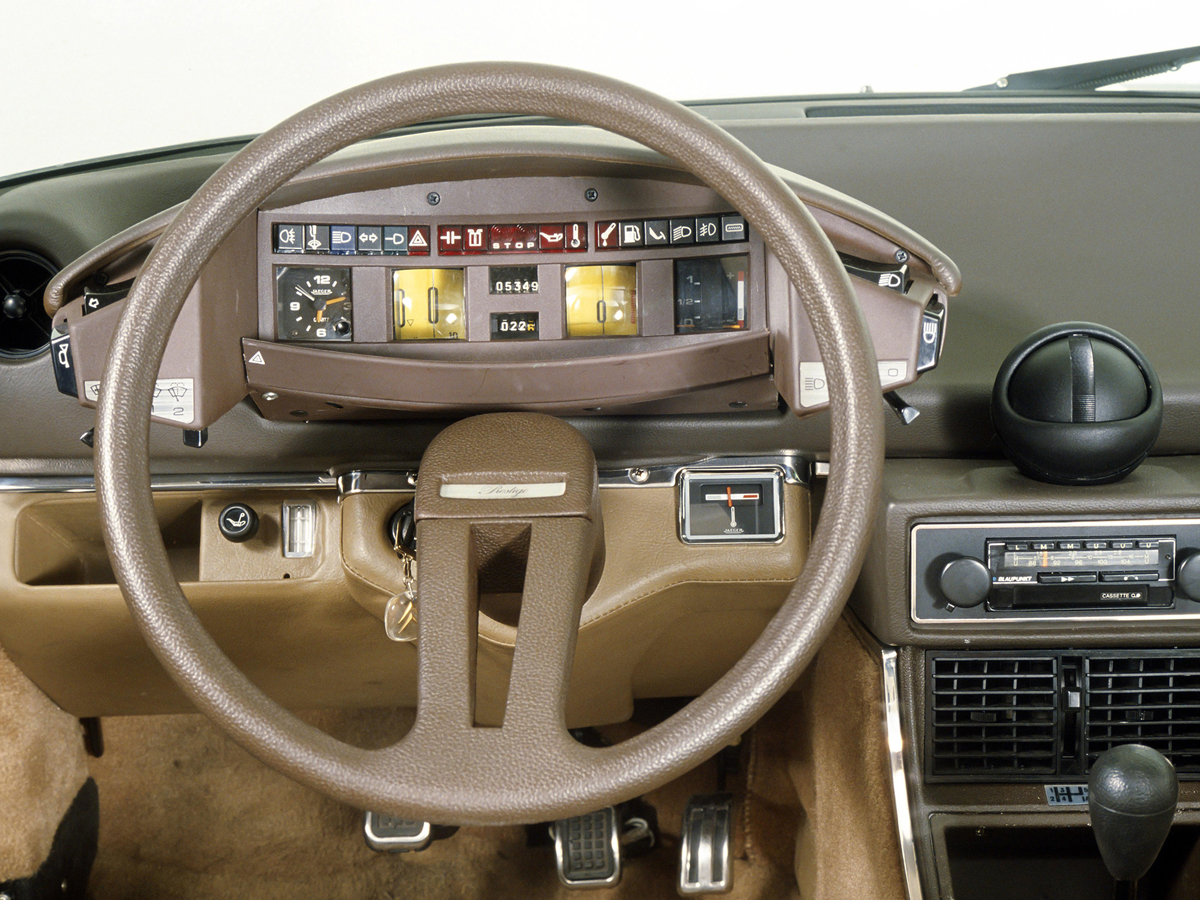 [Image: Citroen-CX-interior.jpg]