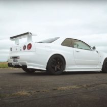 Duelo De Titanes Japoneses Nissan Skyline Gt R R Vs Toyota Supra