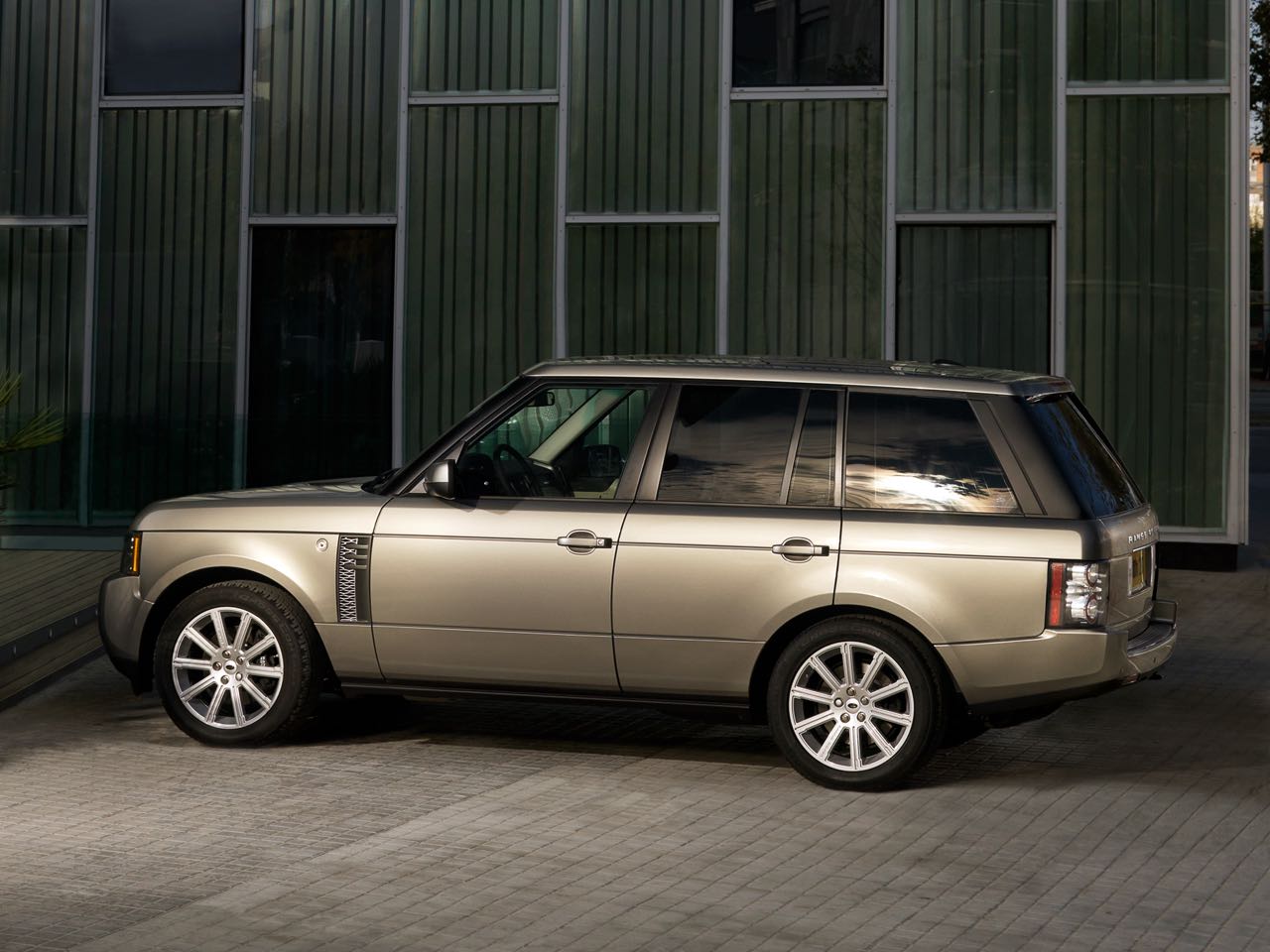 Range Rover 2009 lateral