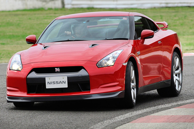 Nissan gt r 2008