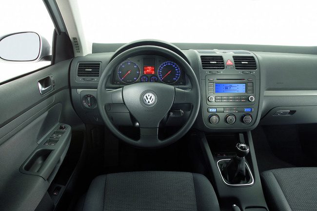Volkswagen Jetta 2006 Precios Motores Equipamientos