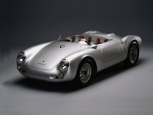 El Porsche 550 Spyder nació creado para la competición.