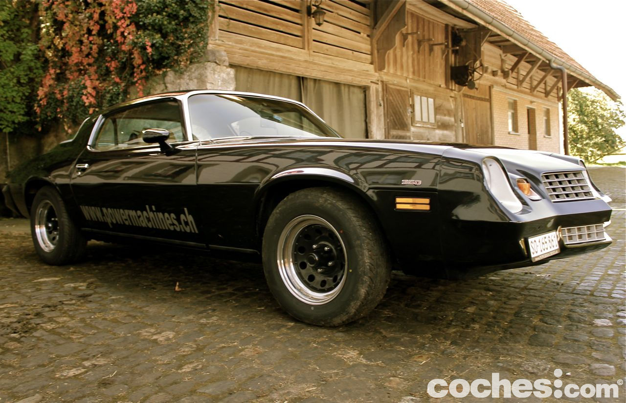 Prueba_Chevrolet Camaro_V8_1978_8