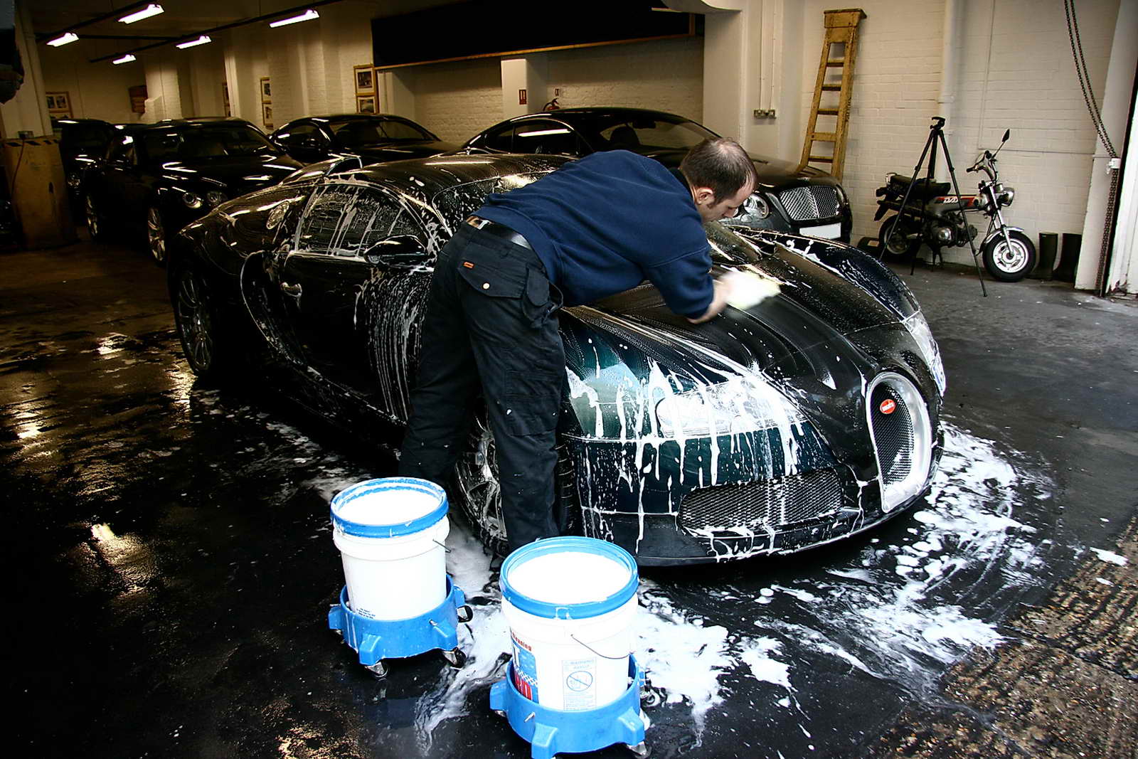 Sorpréndete al lavar el coche con nuestros productos de lavado más  impactantes