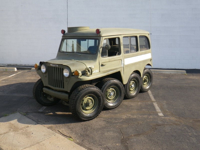 un-jeep-willys-con-8-ruedas-y-motor-de-corvette-a-la-venta-201211771_1