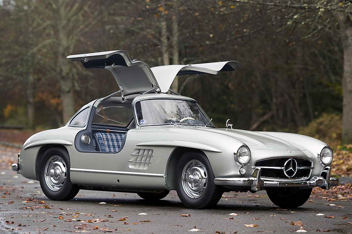 1955_Mercedes-Benz_300_SL_Alloy_Gullwing_01