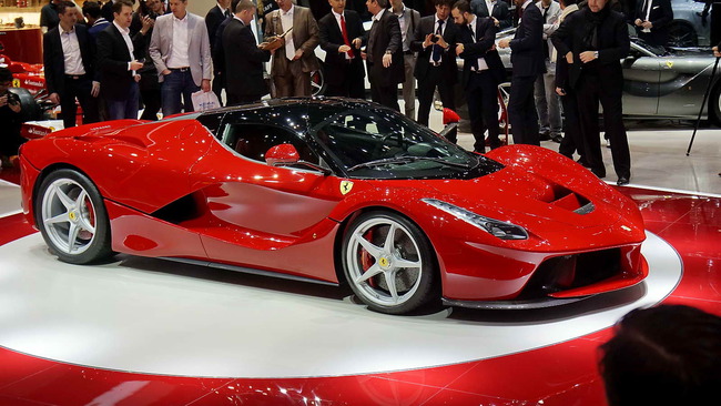 Ferrari_LaFerrari_11