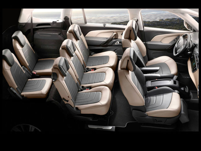 Citroen C4 Grand Picasso 2013 interior