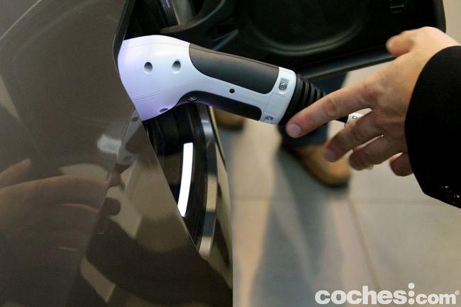 Ayudas a la compra de coches eléctricos: en 2013 se usó un 40%