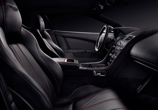 Aston Martin DB9 Carbon Black 2014 interior