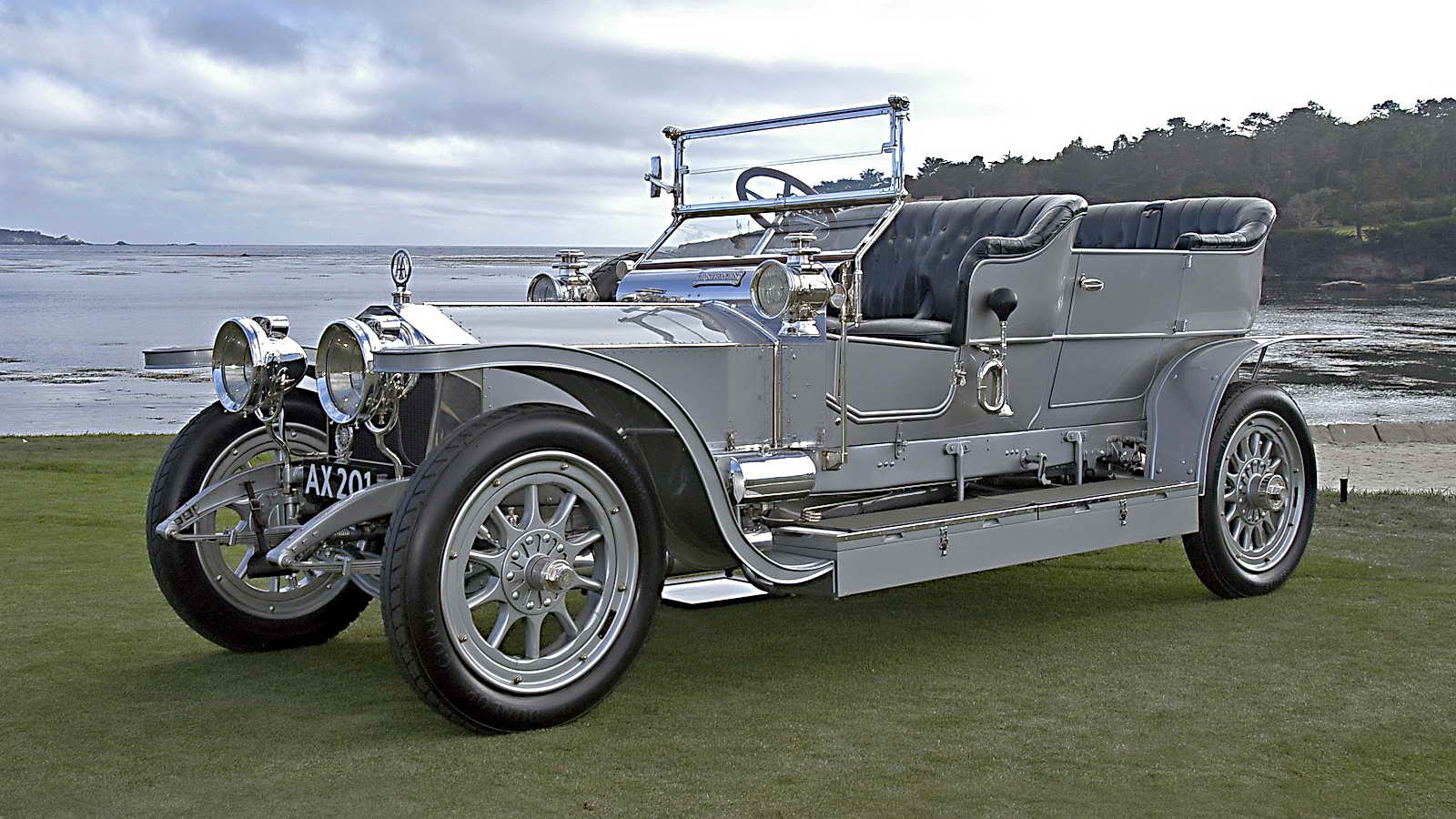 Знаменитый серебряный. Rolls-Royce Silver Ghost. Роллс Ройс серебряный призрак. Роллс Ройс 1911. Rolls Royce 1907.