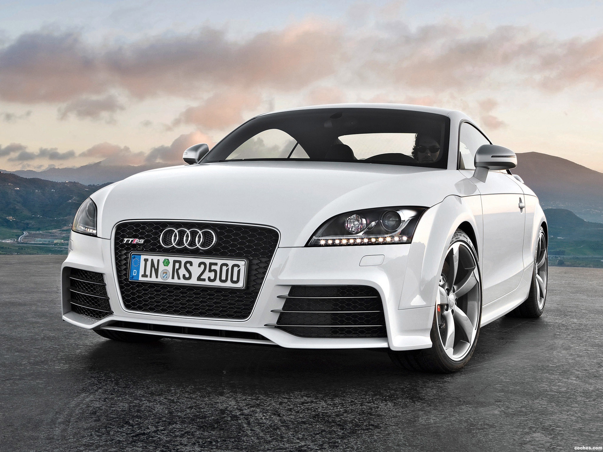 audi_tt-rs-coupe-2009_r29