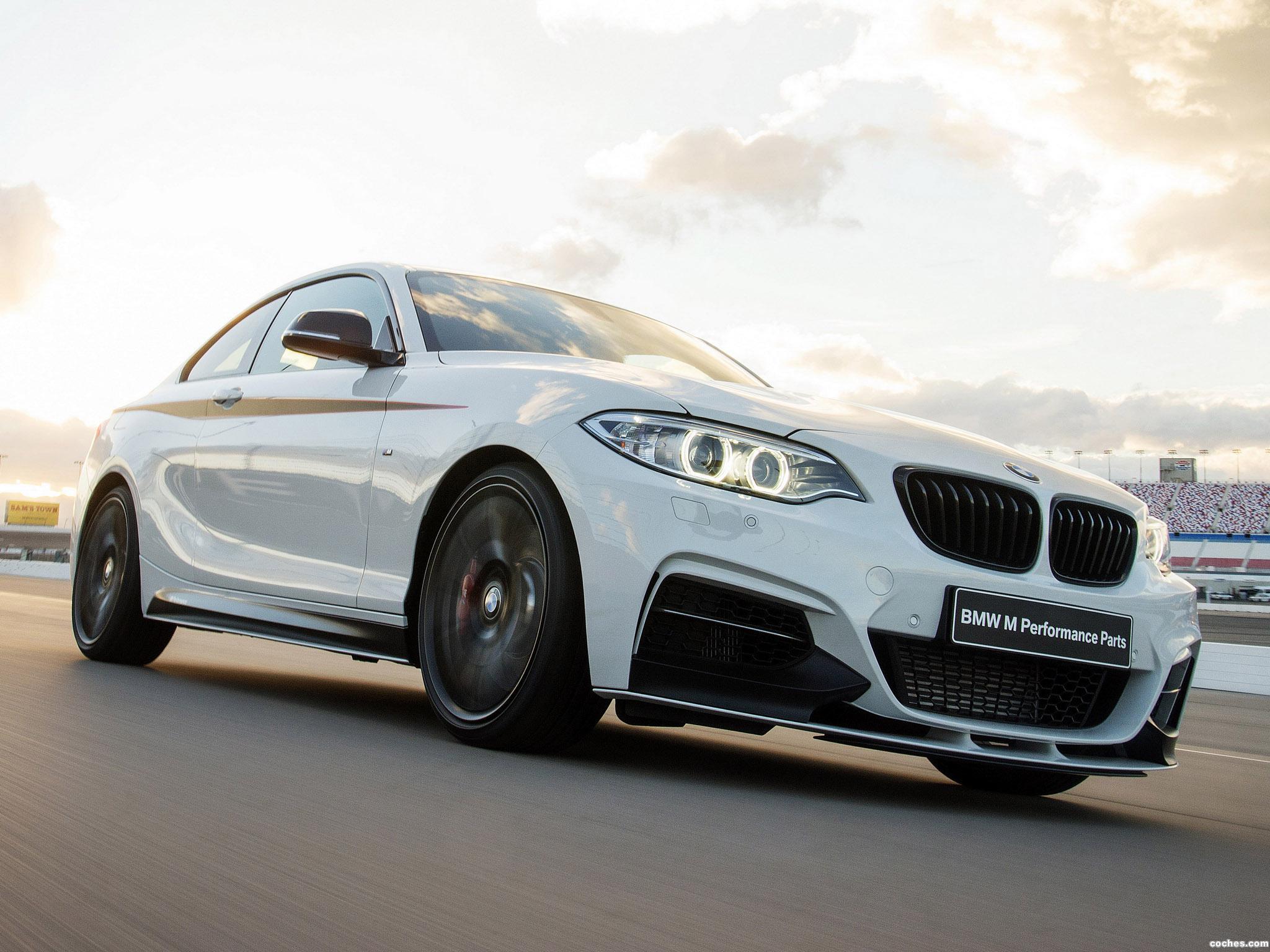 bmw_m235i-coupe-m-performance-accessories-f22-2013_r12