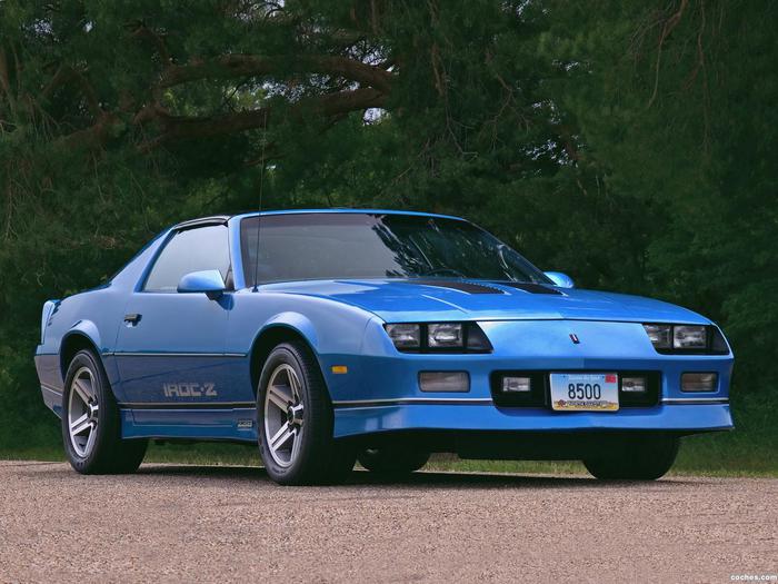 Fotos de Chevrolet Camaro Z28 IROC-Z 1985