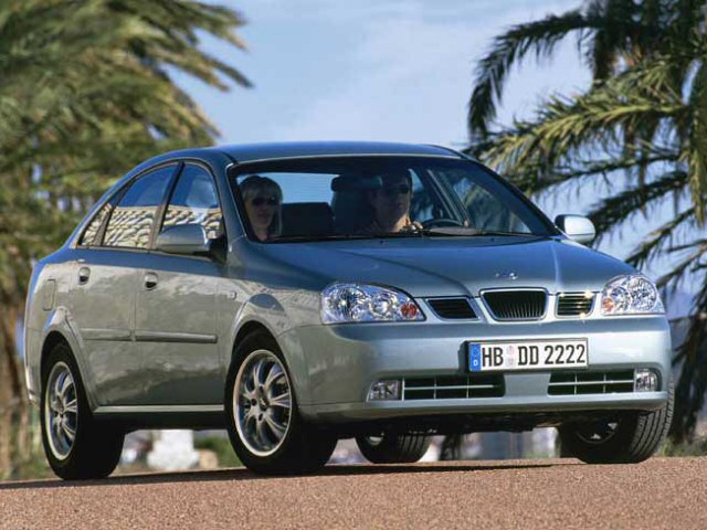 Машина daewoo nubira