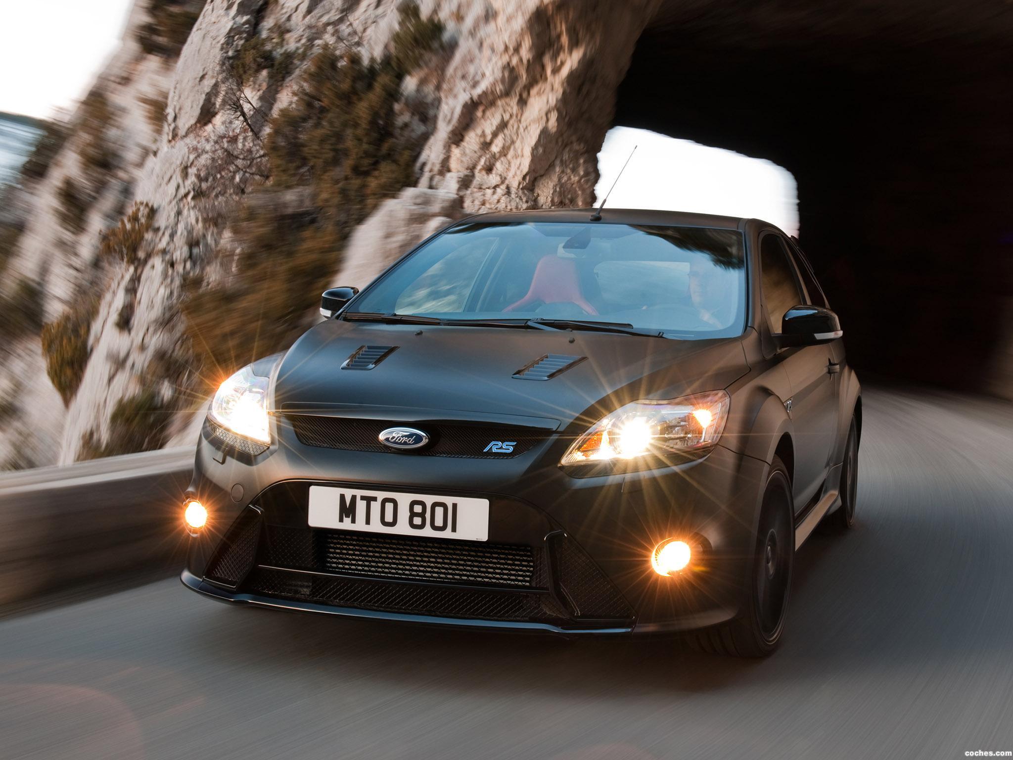 ford_focus-rs500-2010_r12
