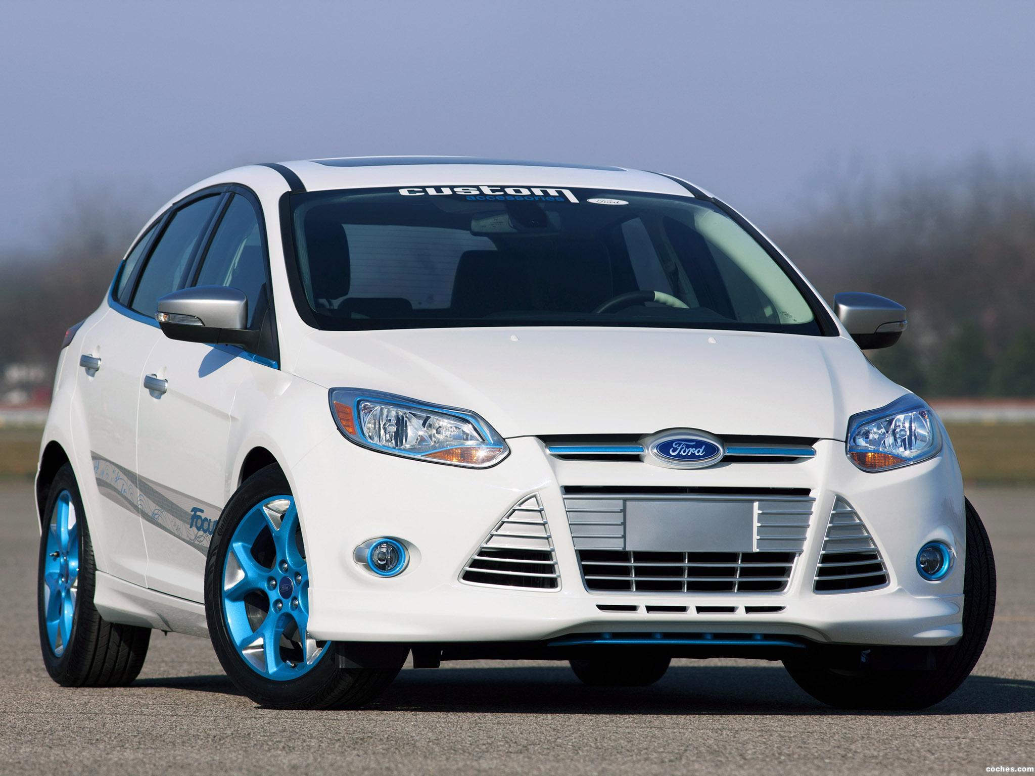 Включи форд фокус. Ford Focus 3. Ford Focus 2012 Tuning. Тюнингованный Форд фокус 3. Ford Focus 3 Tuning.