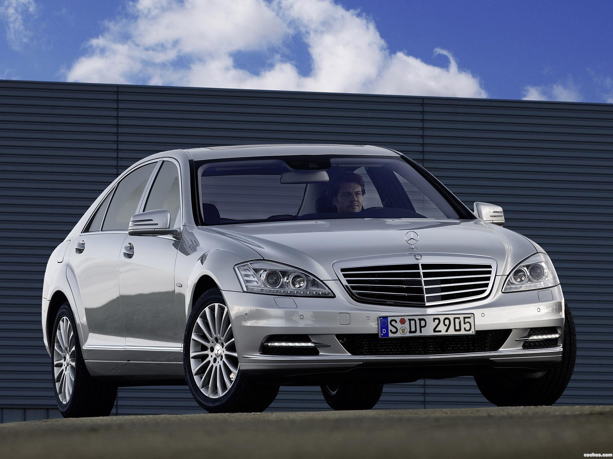 Мерседес белоруссия. Mercedes-Benz s250. Mercedes Benz w221 s250 CDI. Мерседес s250 2013. Mercedes-Benz s 250 CDI S 250.