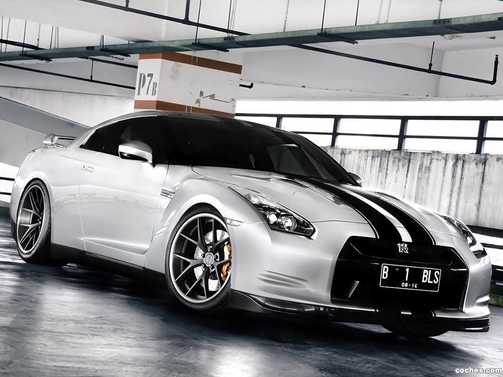 nissan_gt-r-pur-wheels-2012_r3