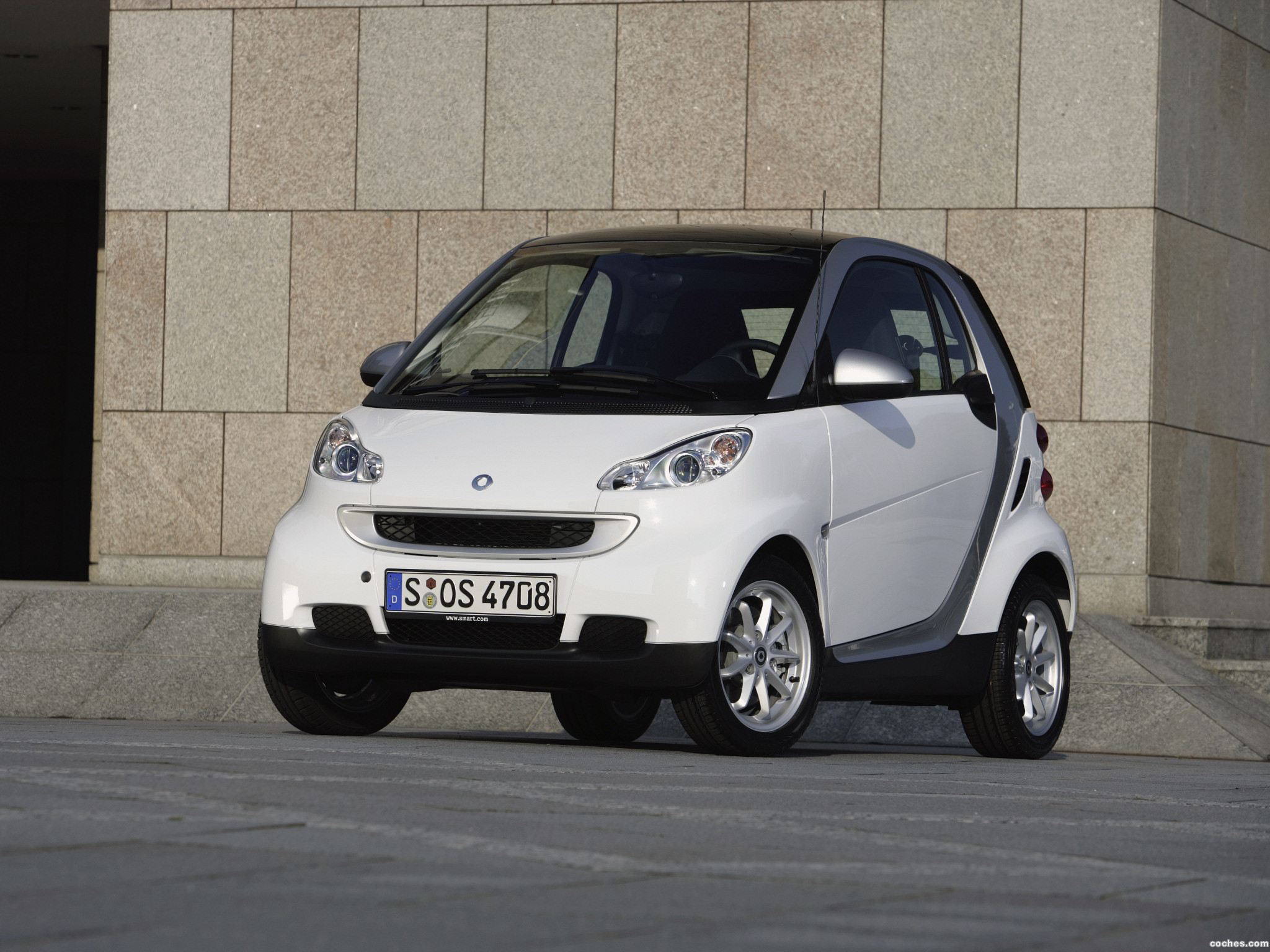 smart_fortwo-micro-hybrid-drive_r6