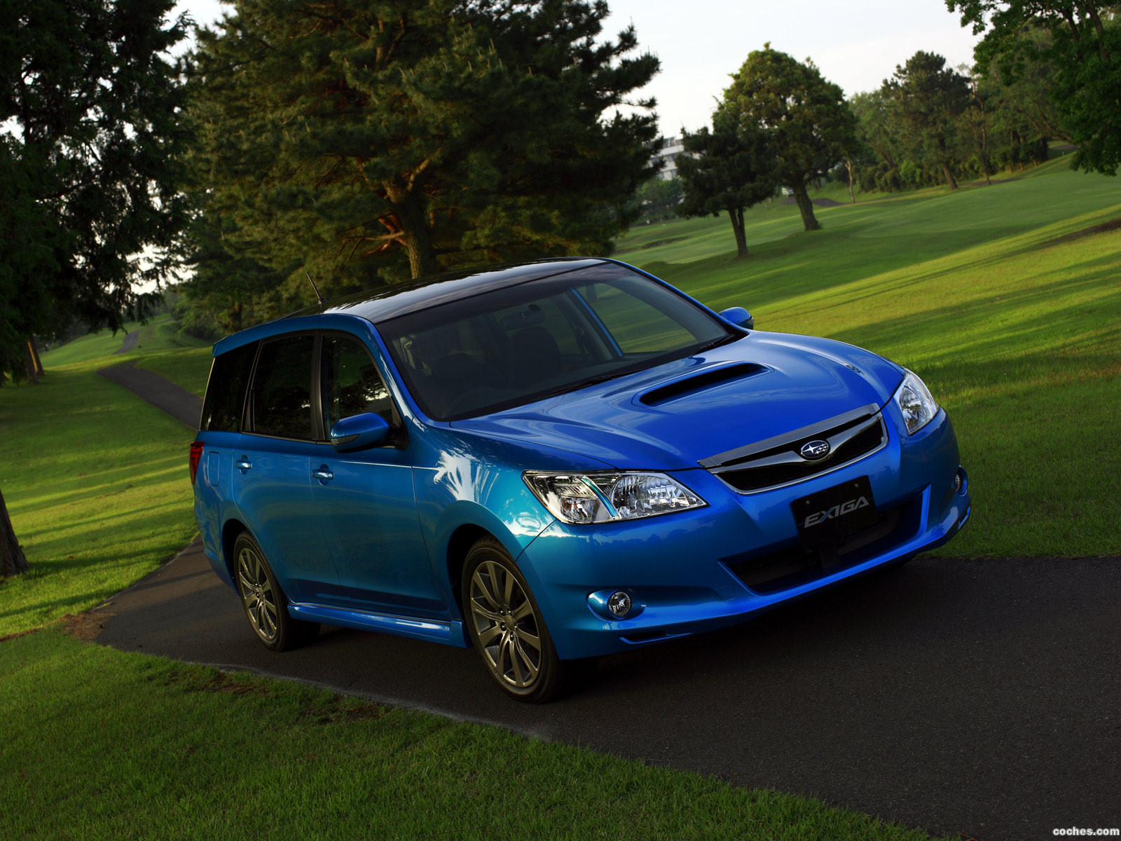 Fotos de Subaru Exiga 2008