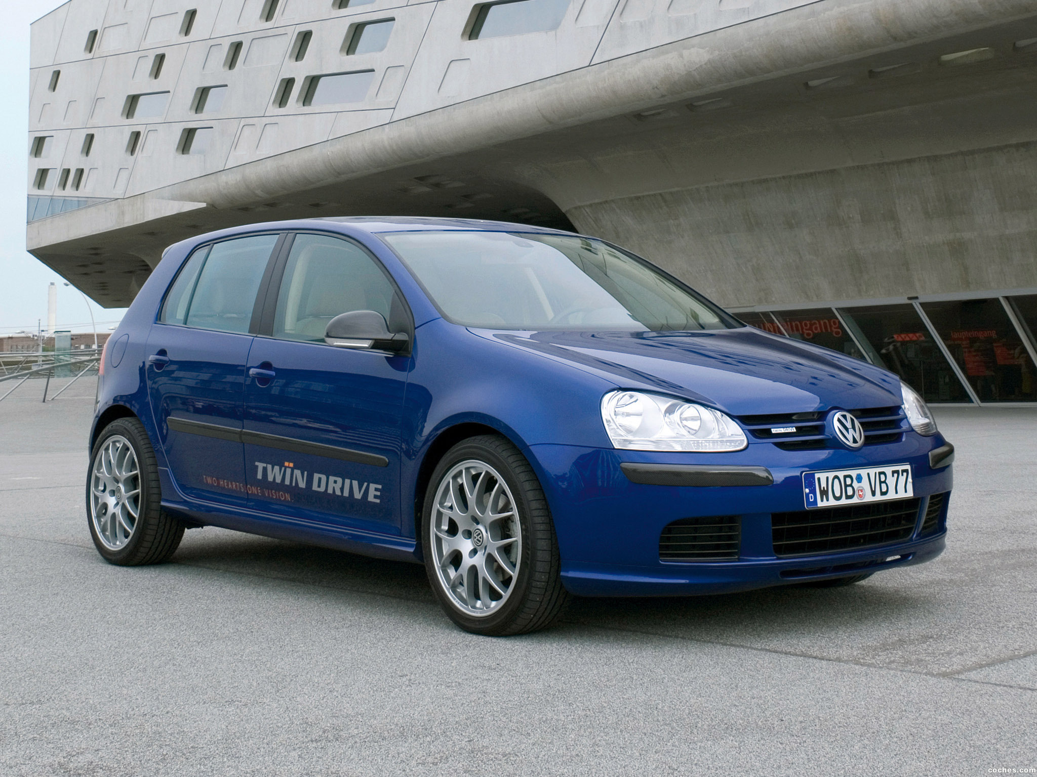 volkswagen_golf-twindrive-concept-2008_r4