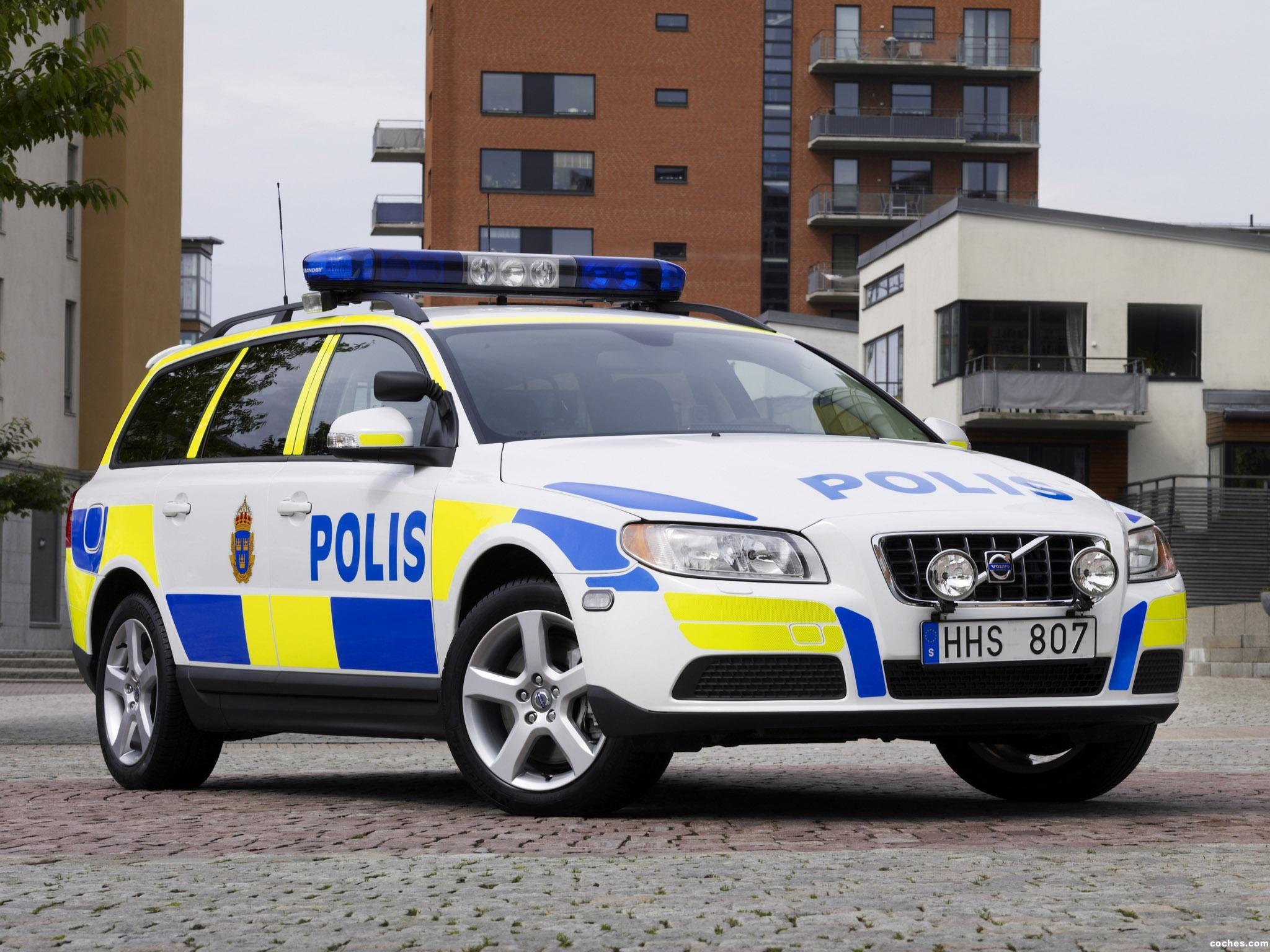 volvo_v70-police-car-2007_r5