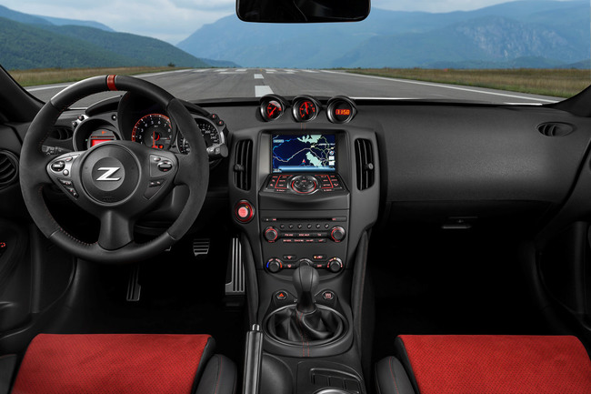 Nissan 370Z Nismo 2015 17