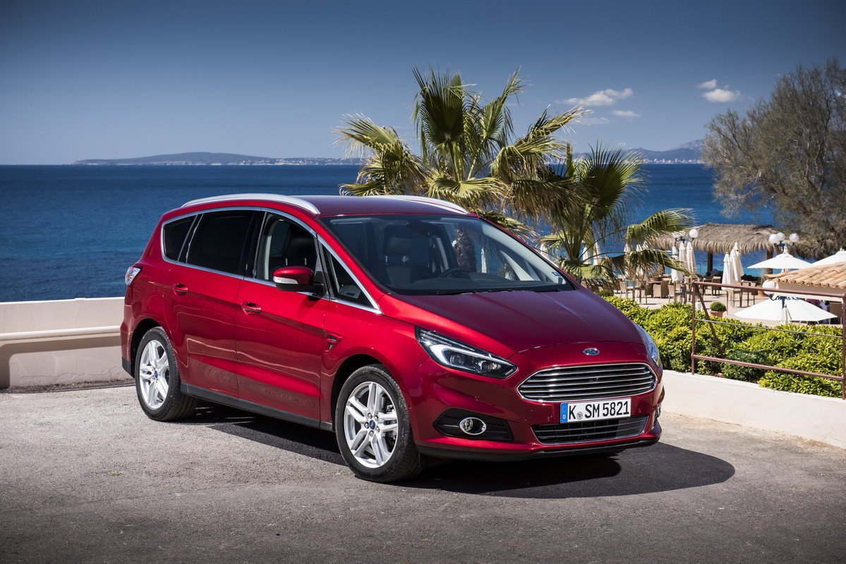 Ford S-Max 2015 12