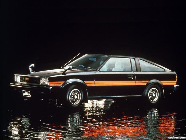 Fotos de Toyota Corolla Levin Coupe TE71 1979