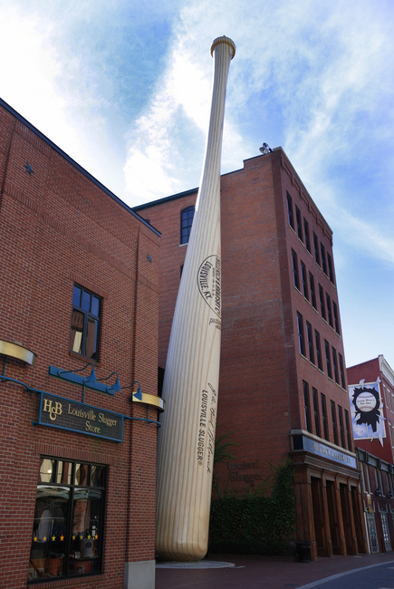 Bate gigante Museo Slugger - Lousiville, Kentucky - flickr Louisville Images