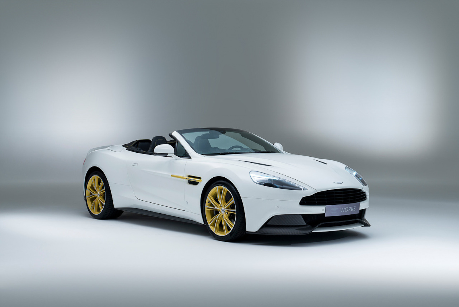 Aston Martin Works Vanquish 60 Aniversario 2014 01