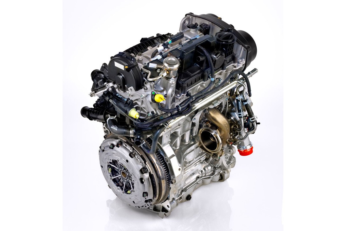 Volvo tres cilindros 2014 06